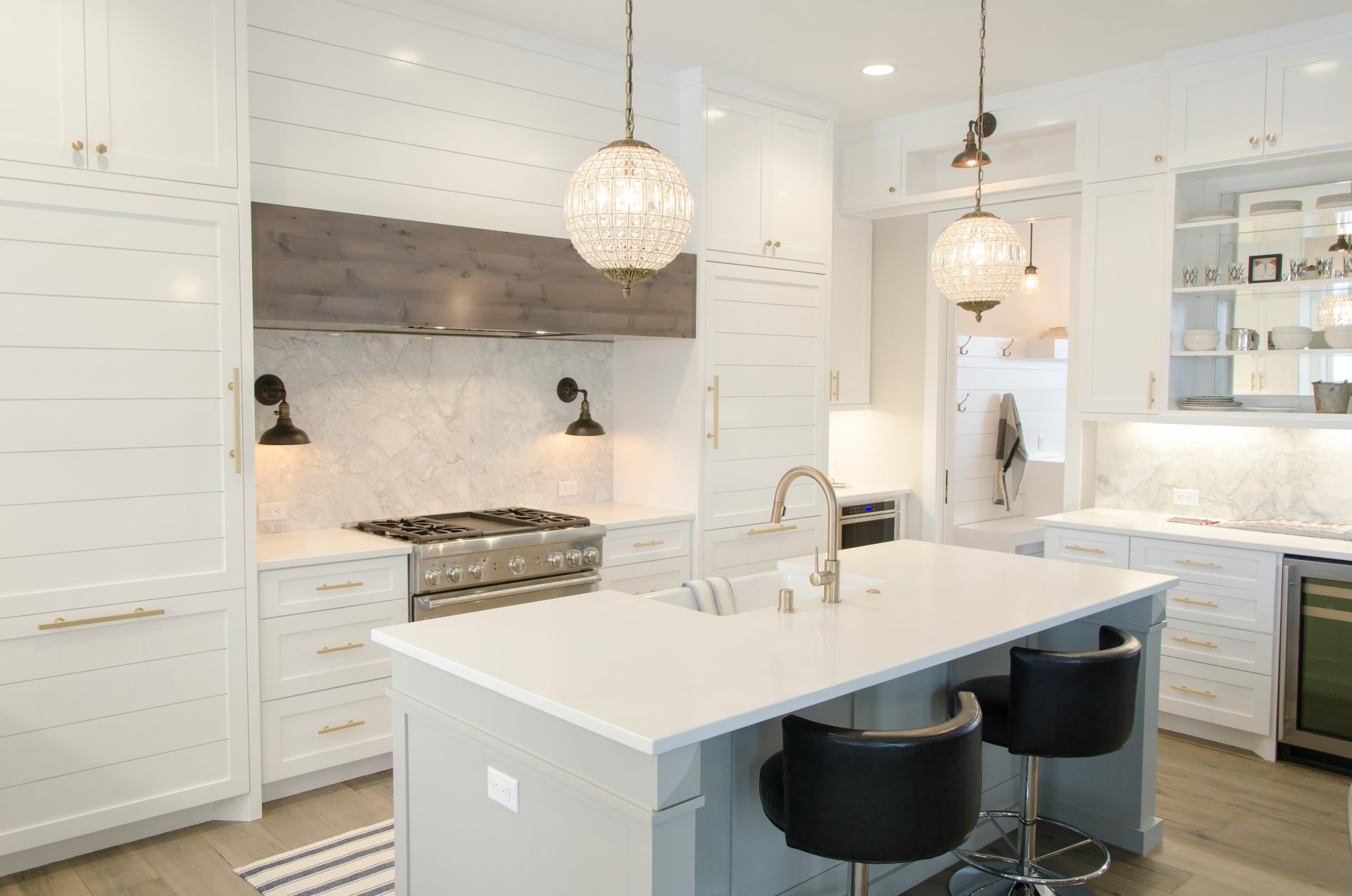 Luxurious kitchen with pendant lighting and island